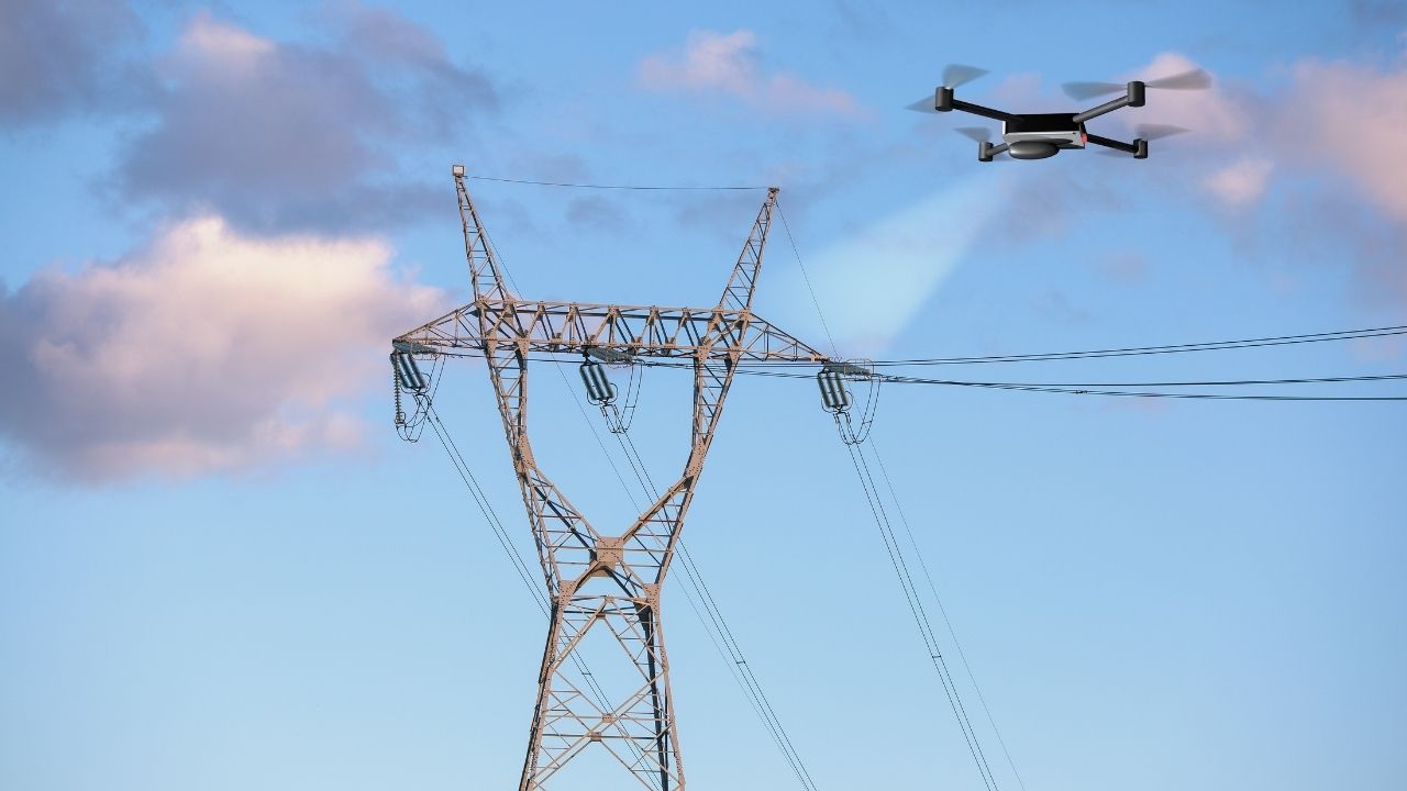 Inspekcja linii energetycznych z drona – szybciej i bezpieczniej