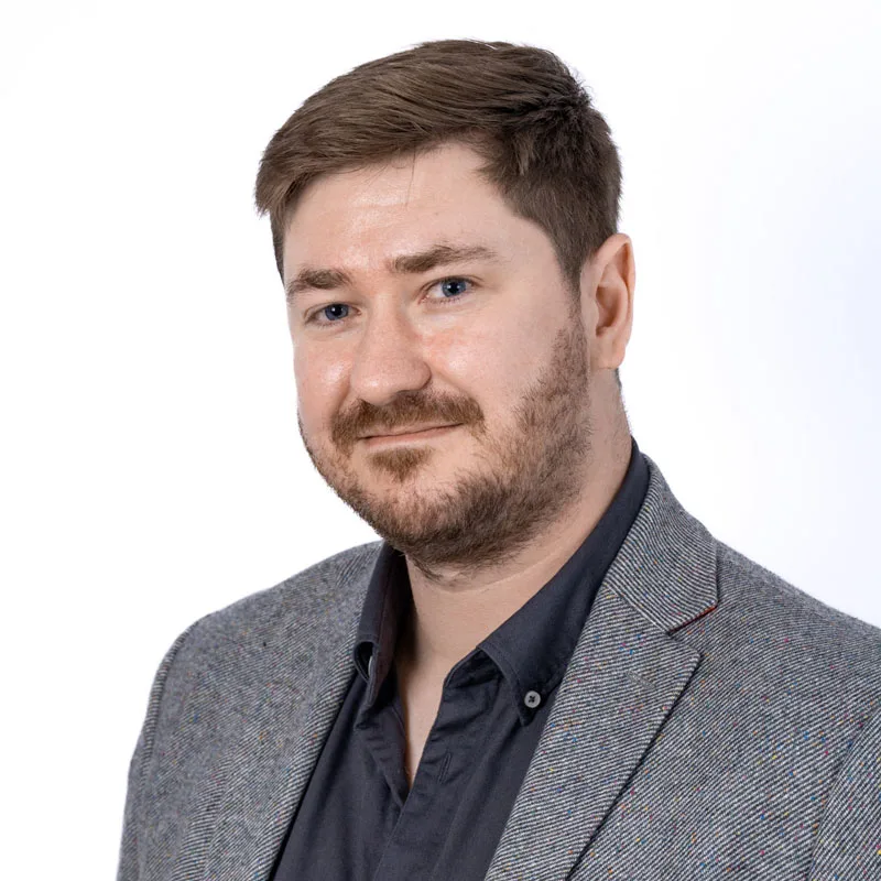 konrad-profilowe-skysnap-800px Konrad