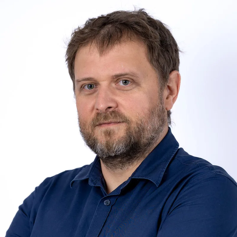 lukasz-profilowe-skysnap-800px Łukasz